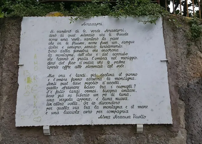 Viale Axel Munthe 2* Anacapri (Isola di Capri)