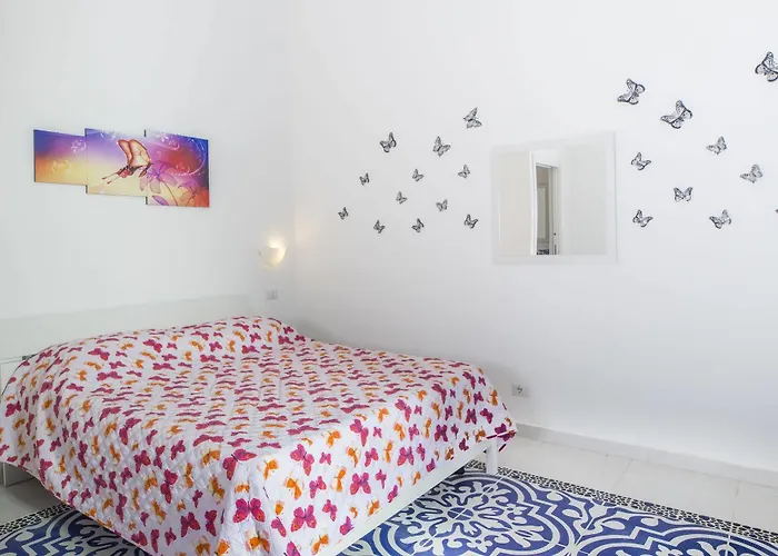 Viale Axel Munthe Bed & Breakfast