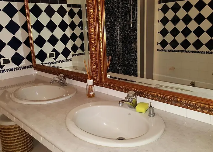 Viale Axel Munthe 2*